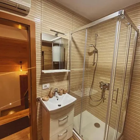 Astra Apartment Risovac
